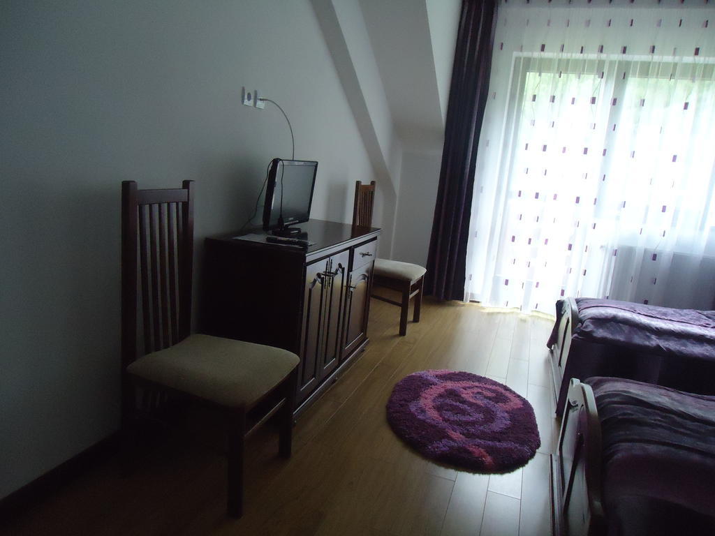 Pensiunea Geona Poiana Teiului Quarto foto